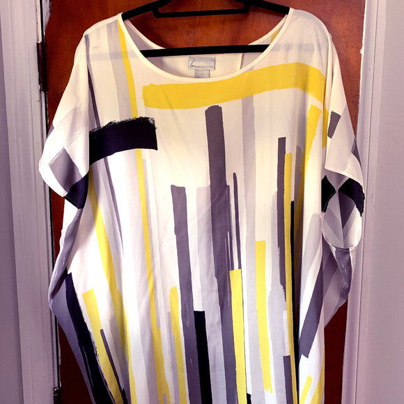 Lane Bryant Tops - Lane Bryant black & yellow open back blouse
